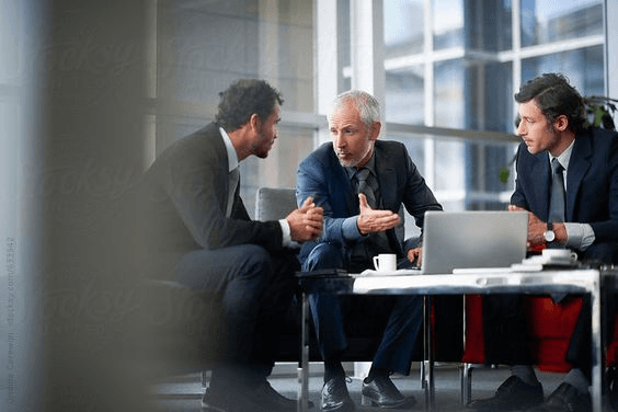 Calls and meetings transcribed automatically.